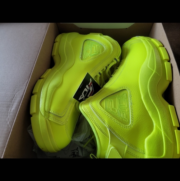 Sneakers - Picture 2 of 6